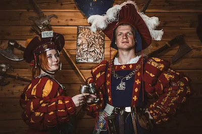 Pracownia Krawiecka - DWA.CZTERY.SZEWSKA BONUM SARTORES